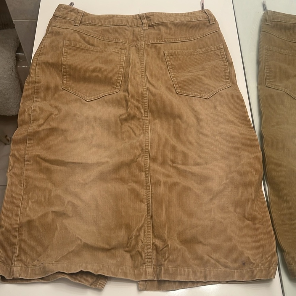 🏴󠁧󠁢󠁥󠁮󠁧󠁿 Warehouse of London CORDUROY SKIRT with front slit. Vintage 1999 Size 6 - Picture 7 of 11
